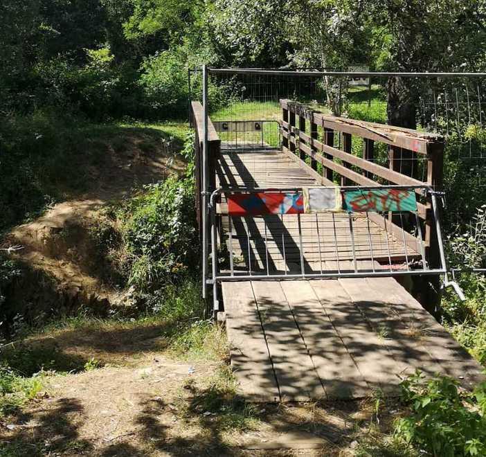 Ponte chiuso sulla Francigena via ai lavori per la riapertura