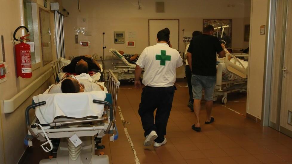 Reggio Emilia, pronto Soccorso intasato: fino a 500 accessi al giorno