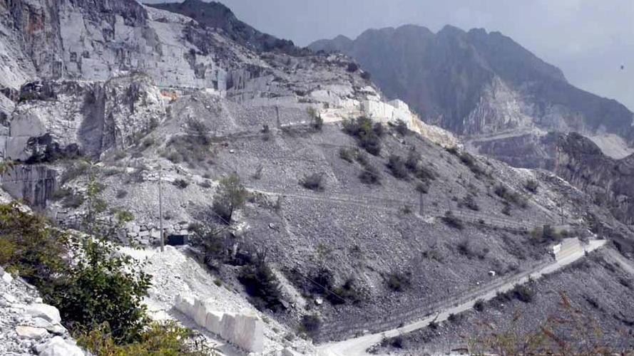 Marmo, le proroghe sono a punteggio: arriva l’ok del consiglio comunale