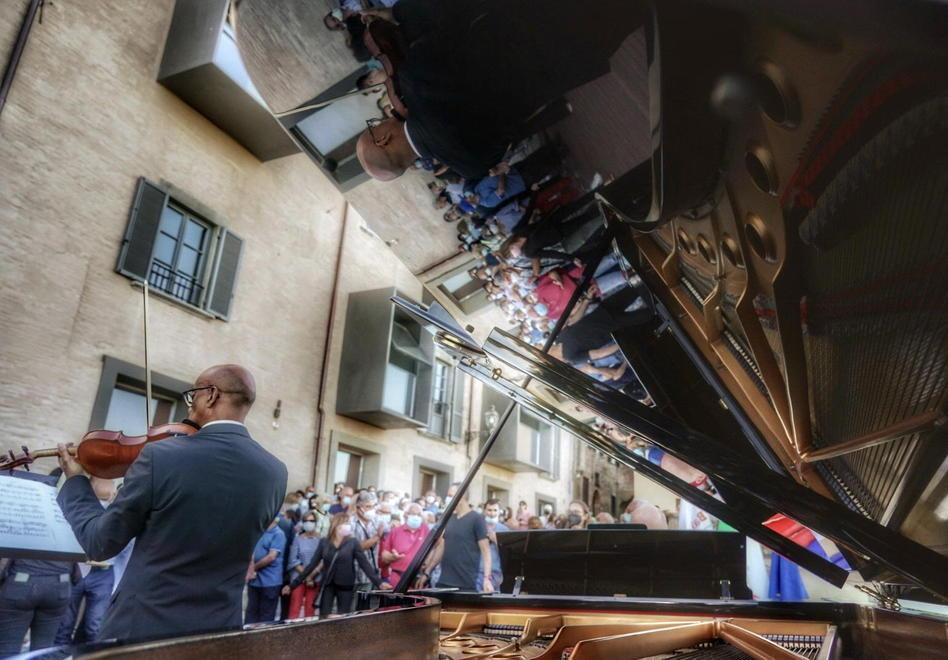 Una festa di comunità per il “nuovo” Palazzo trasformato in scrigno di arte, gusto e lavoro