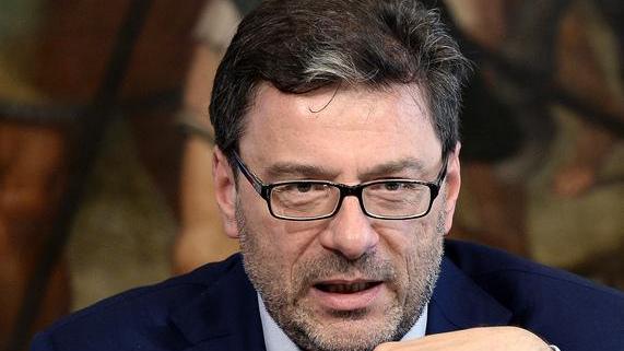 Camera di commercio Sindaci e Province a Giorgetti: no fusione