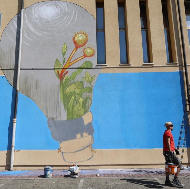 Inaugura il murale “green” alla Gino Nasi
