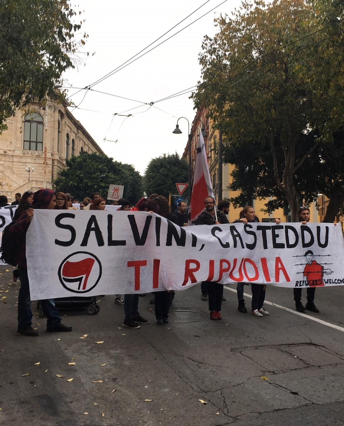 L’attacco a Salvini La polizia: «Protesta forte ma pacifica» 
