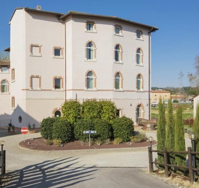 Sfidano la crisi col nuovo ristorante: già 12 le assunzioni, un’altra in arrivo 