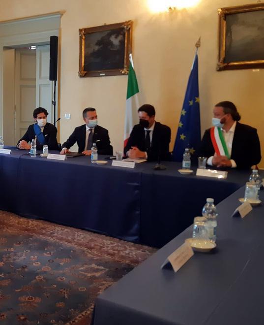 Sicurezza, il viceministro: «Più forze di polizia a Ferrara» 