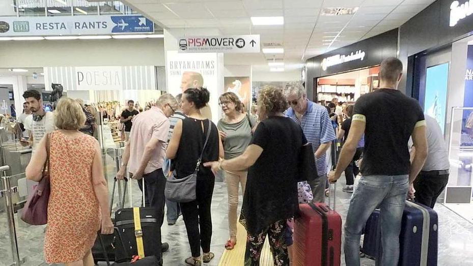 Aeroporto, segnali di ripresa ma la strada resta in salita