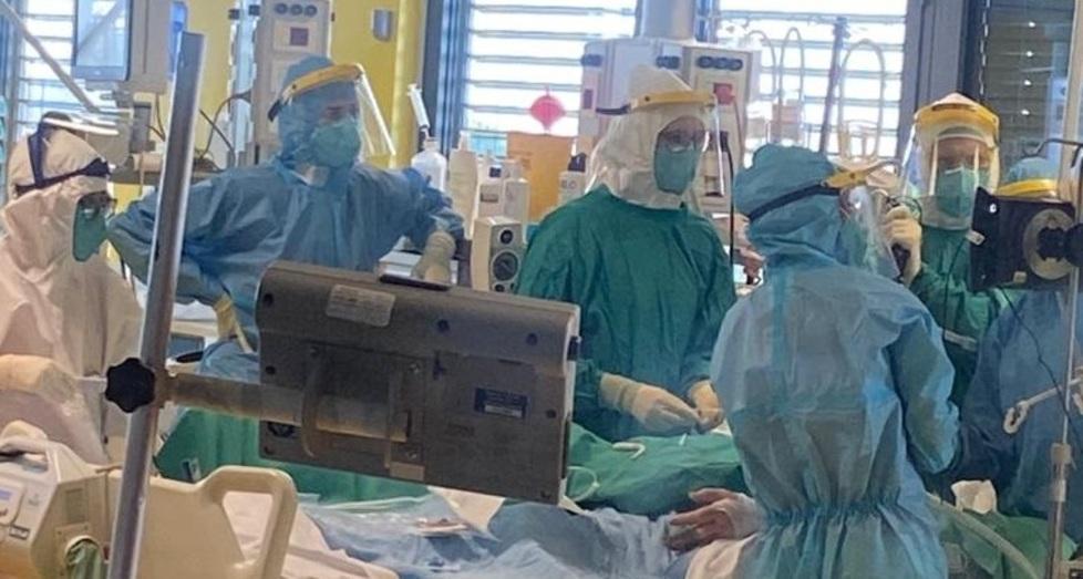 Il Covid allenta la presa e la terapia intensiva non ha più pazienti 