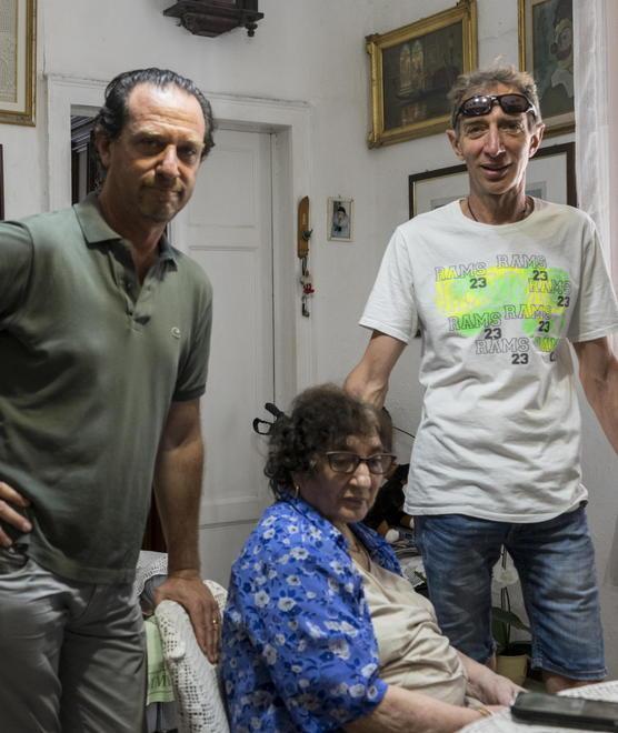 Anziana si sente sola e chiama la polizia «Venitemi a fare un po’ di compagnia» 