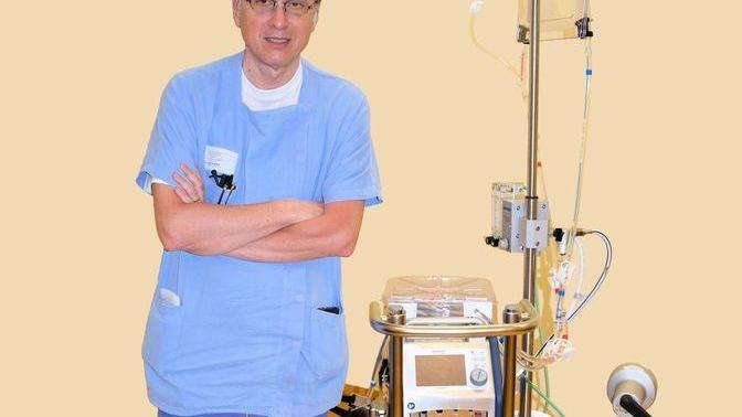 S. Anna, il sangue ossigenato da una macchina-polmone