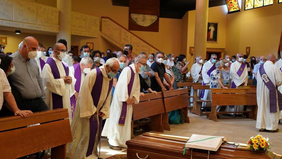 L’ultimo abbraccio a Valfredo Zolesi, l’ingegnere-diacono che sognava Marte