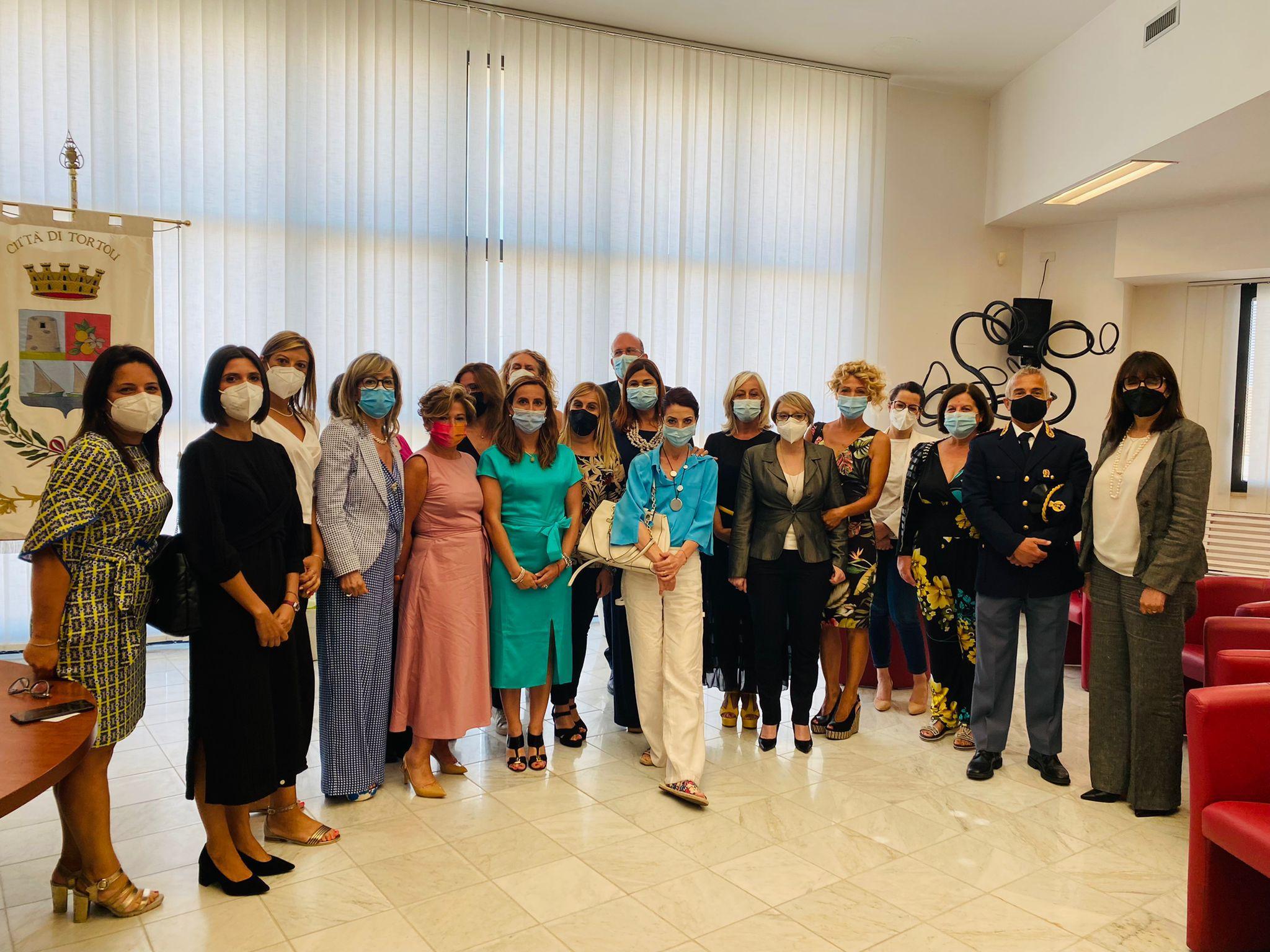 I partecipanti all'importante incontro svolti nell'aula consiliare di Tortolì