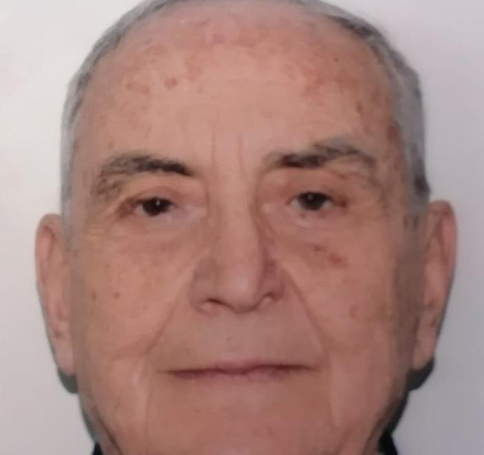 Muore ex tipografo di 86 anni investito da un furgone 