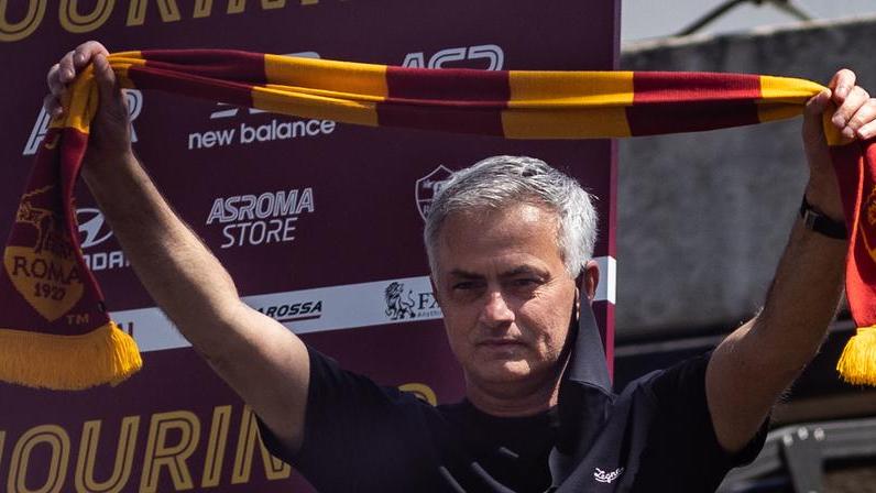 Mourinho carica l’ambiente «Una Roma vincente e un progetto verso il futuro»