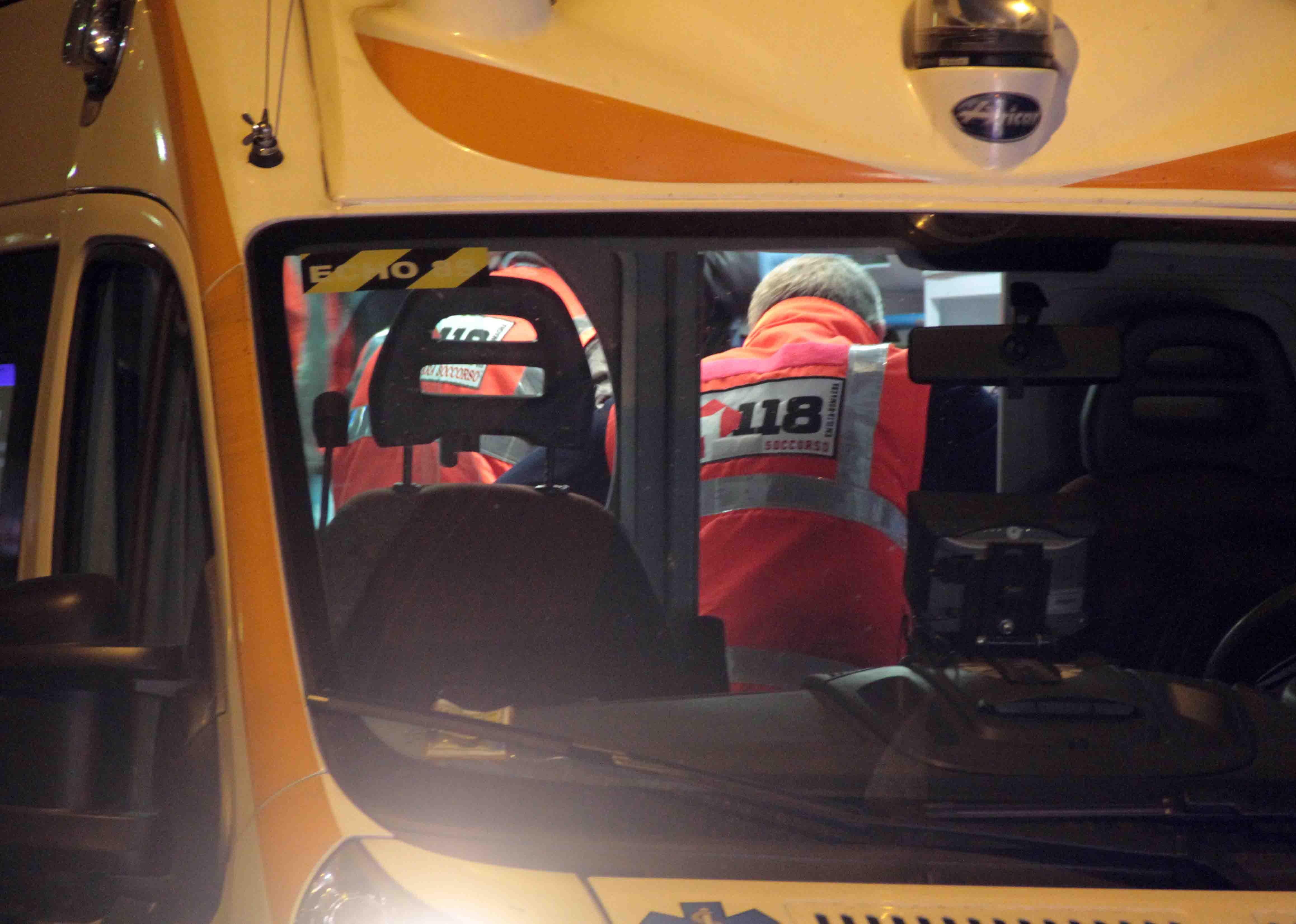 Incidente in A13: pulmino nella scarpata
