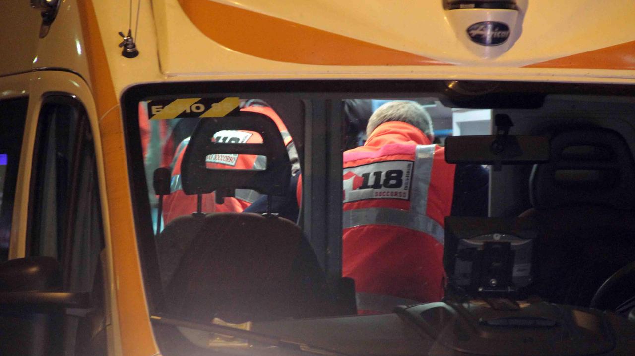 Incidente in A13: pulmino nella scarpata