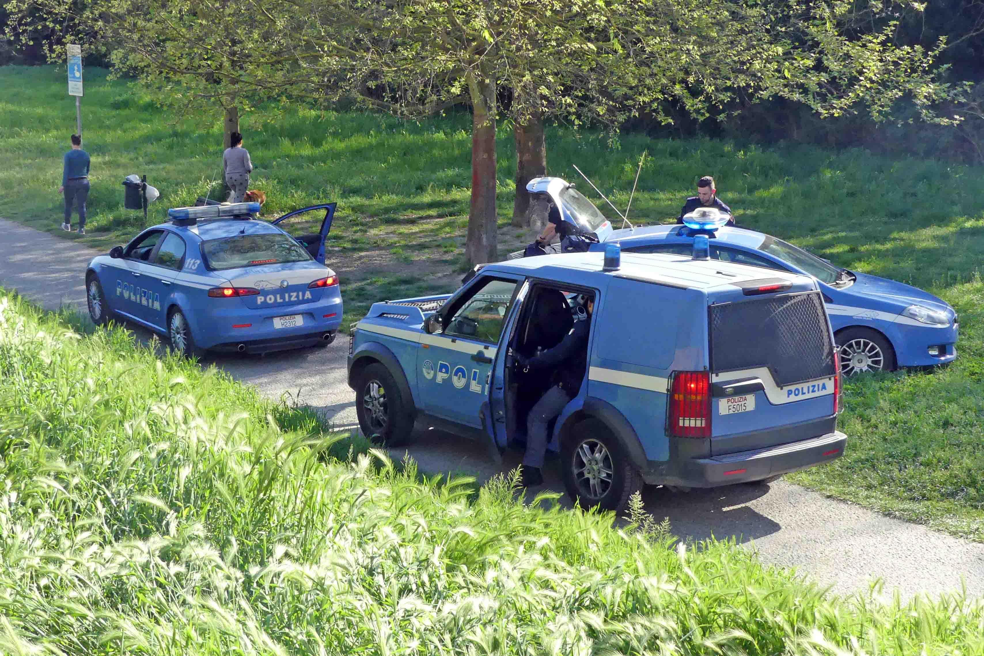 Ferrara. Rissa tra gruppi rivali sulle Mura di Baluardi: giovane denunciato ed espulso