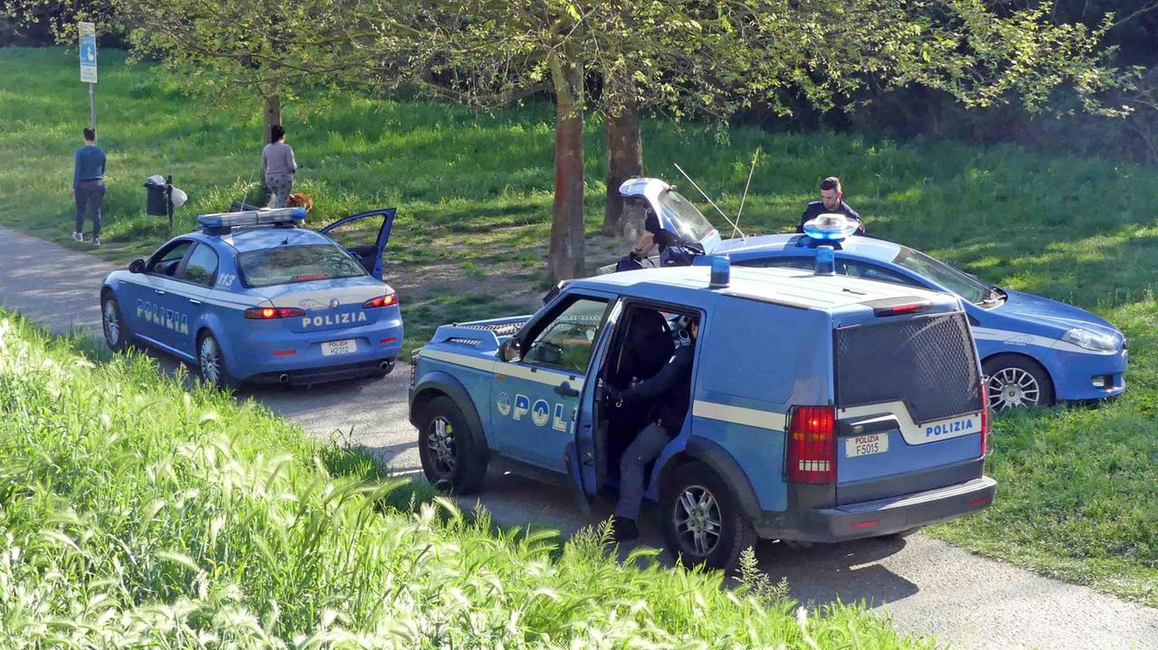 Ferrara. Rissa tra gruppi rivali sulle Mura di Baluardi: giovane denunciato ed espulso