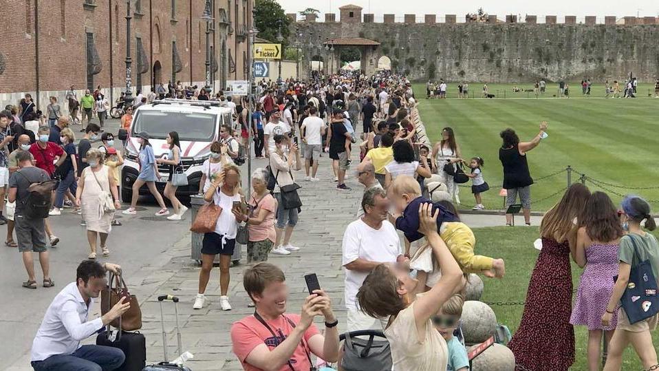 Voglia di ripartenza, ecco piazza dei Miracoli