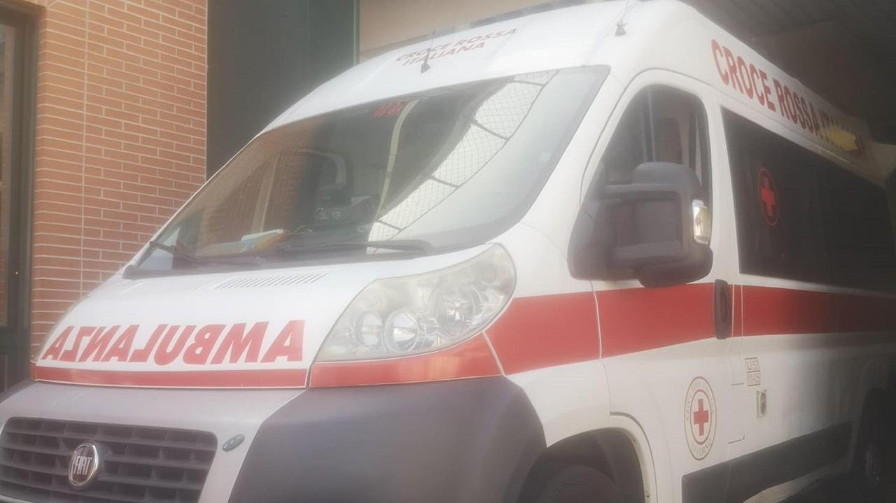 Un'ambulanza della Croce rossa (foto d'archivio)