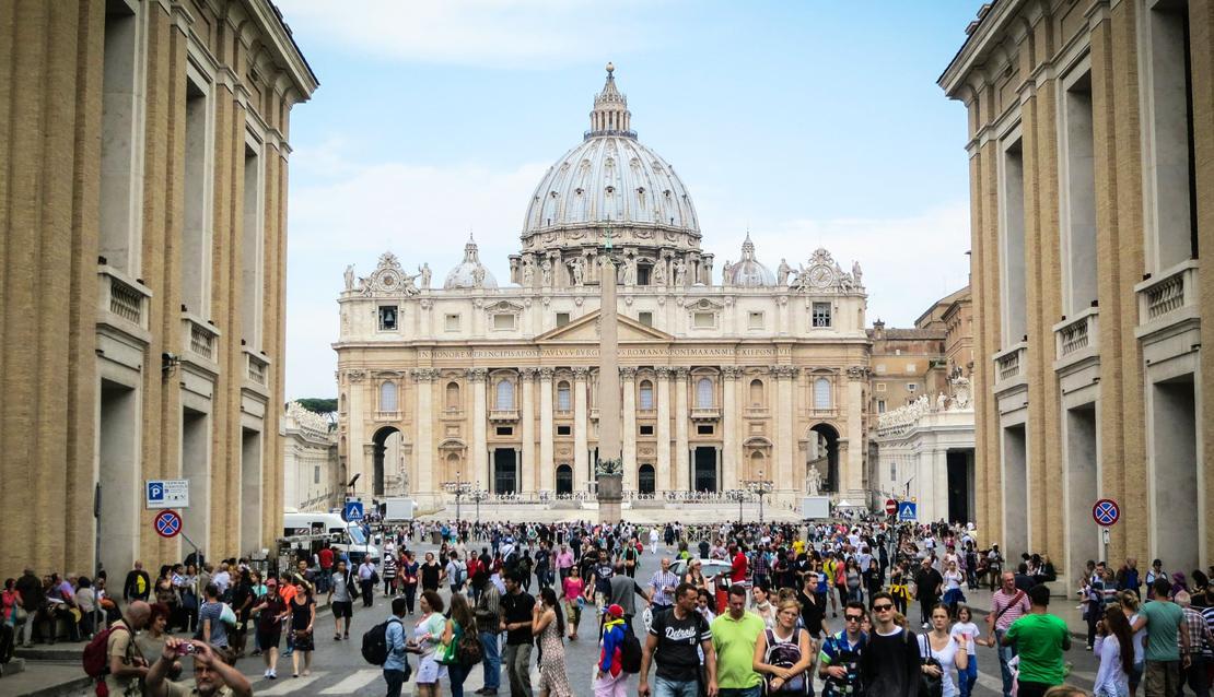 Piazza San Pietro a Roma