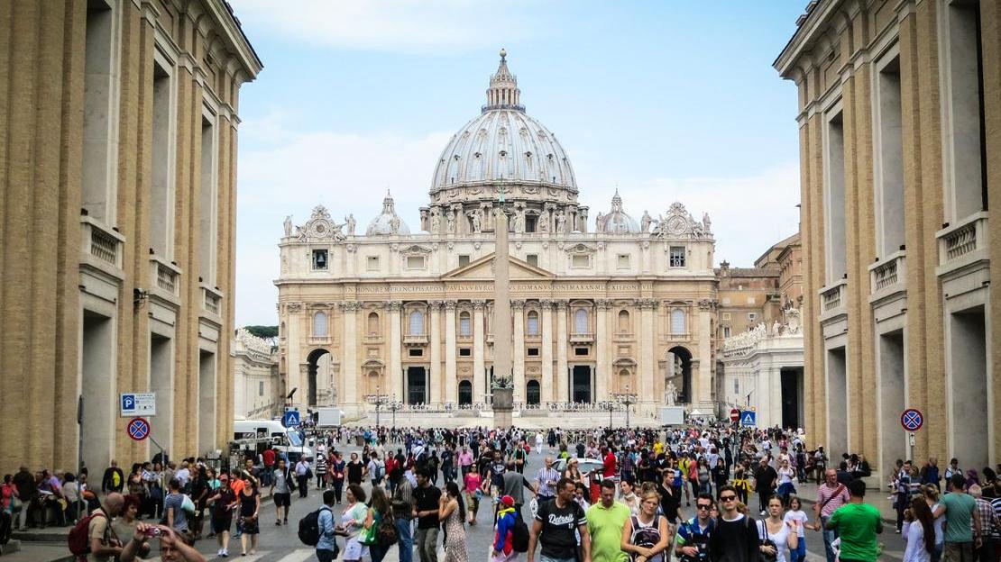 Piazza San Pietro a Roma