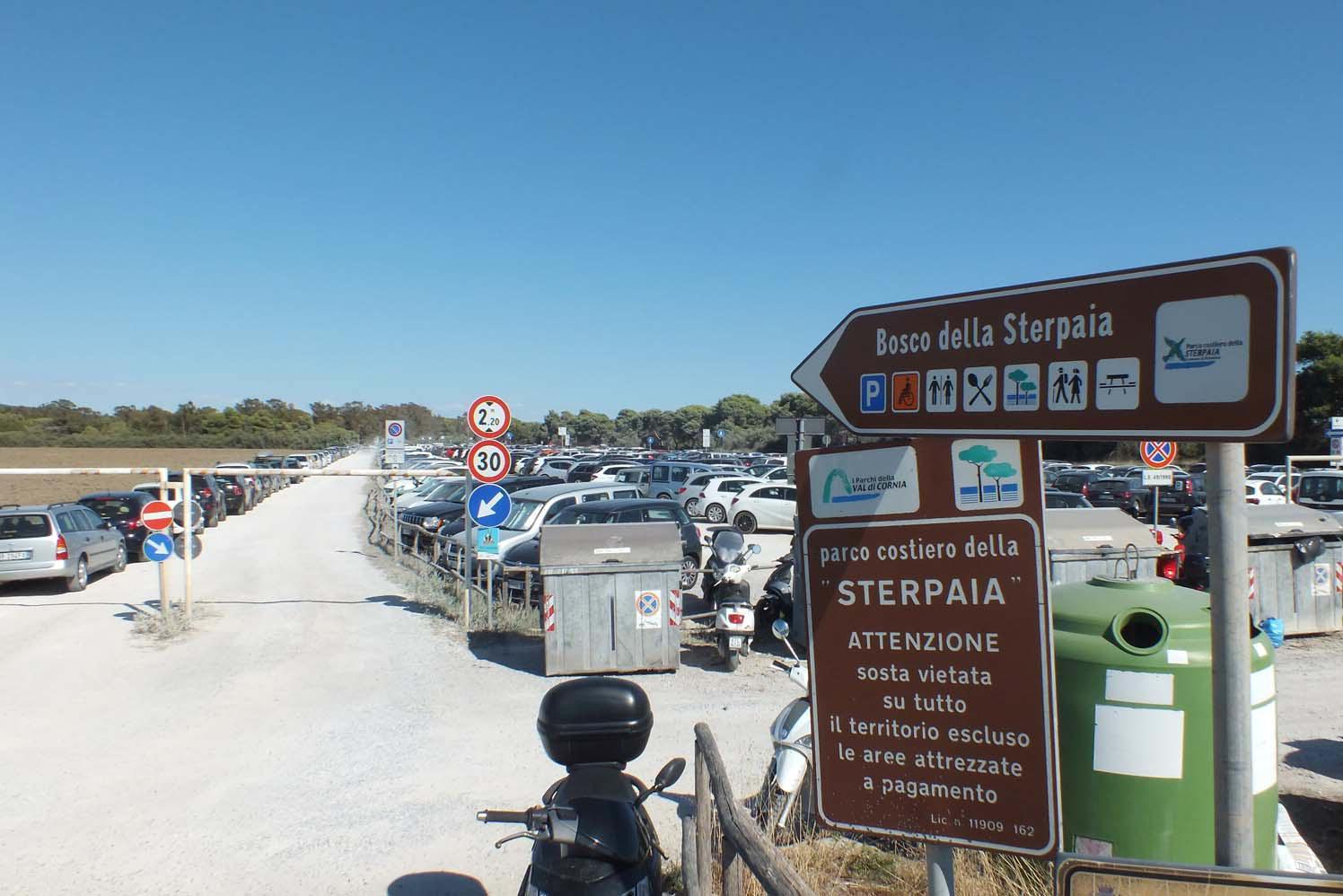 Uno dei cartelli all’interno del parco della Sterpaia