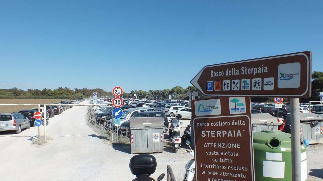 Uno dei cartelli all’interno del parco della Sterpaia