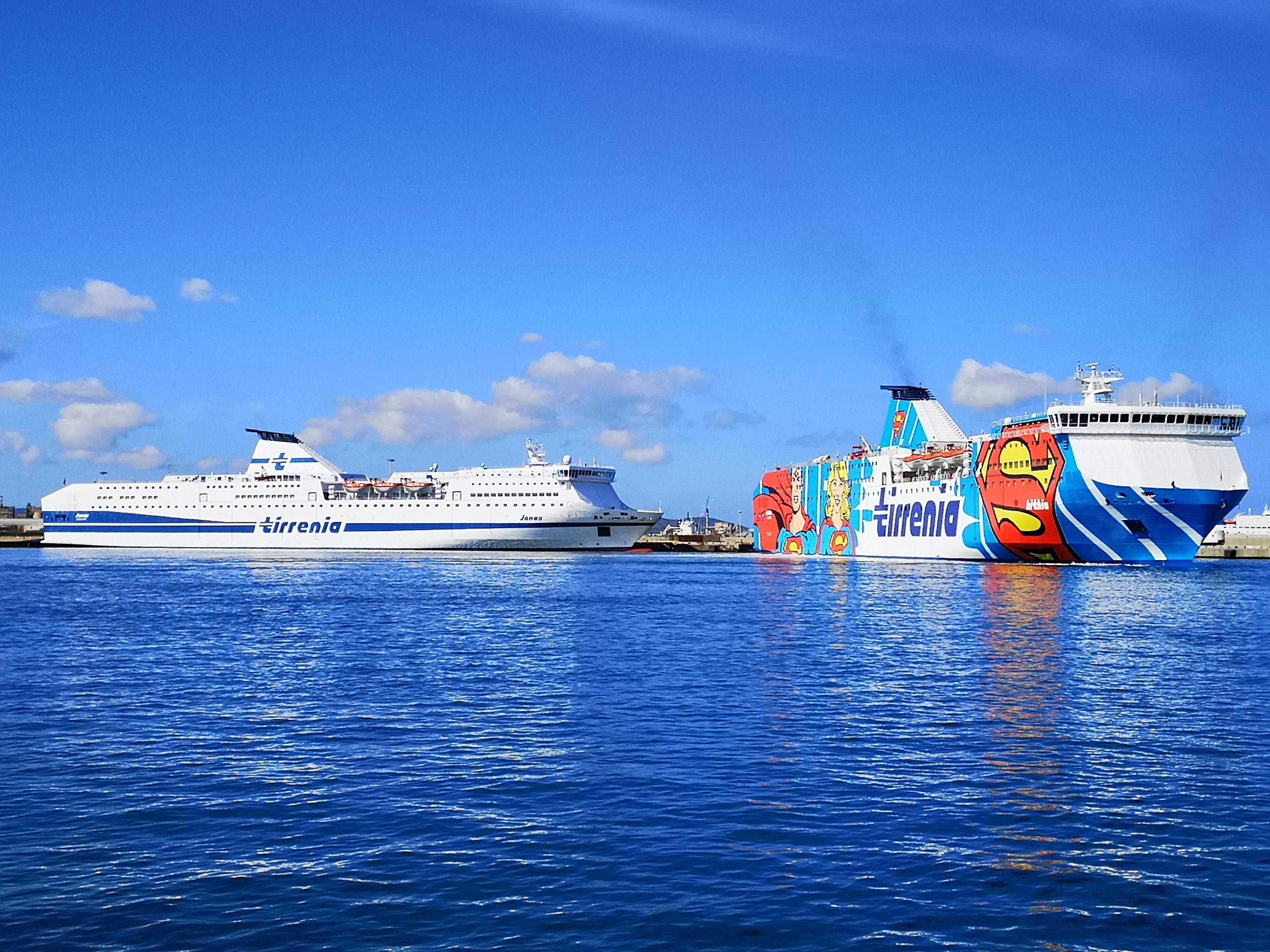 Trasporti via mare, ora i sardi rischiano il default