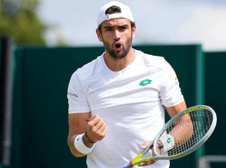 Berrettini per la storia, ora è ai quarti Sonego bravo, ma Federer è imbattibile 
