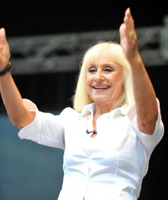 La Versiliana piange Raffaella Carrà
