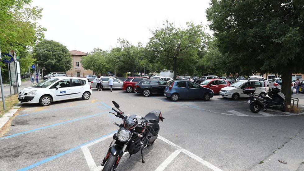 Ospedale, torna gratuita la sosta per i dipendenti