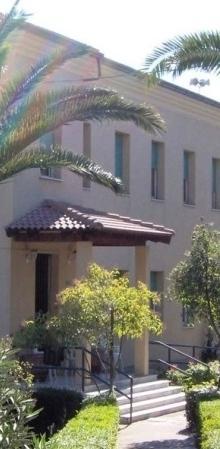 Anziani senza visite nella casa di riposo: «Serve una soluzione»