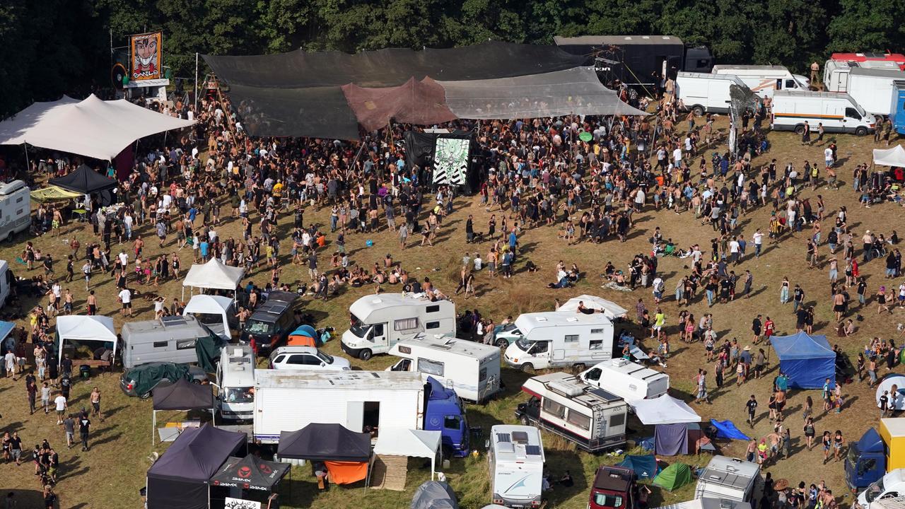 Raffica di denunce per il maxi-rave