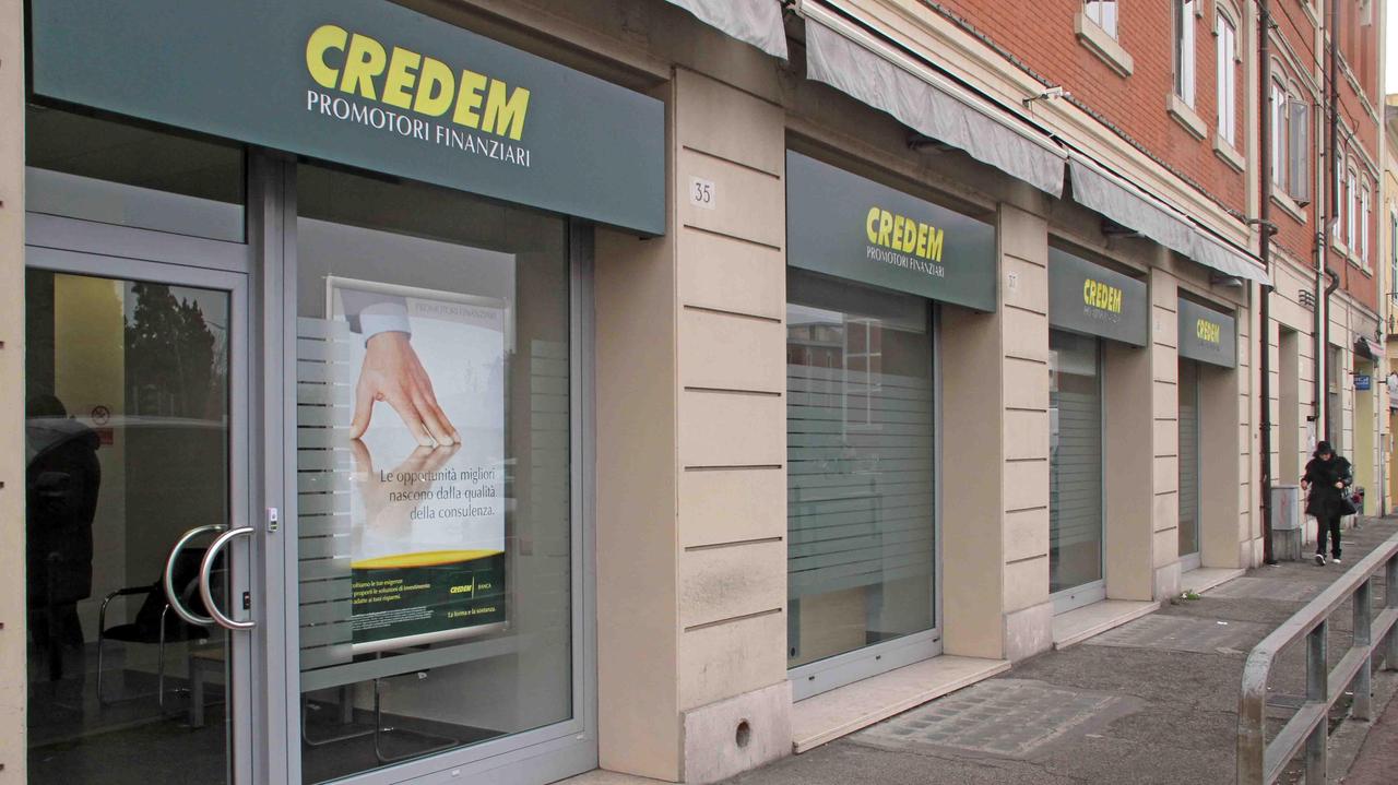 Credem, la banca a Coronella chiude dopo 60 anni Garuti: «Io all’oscuro»