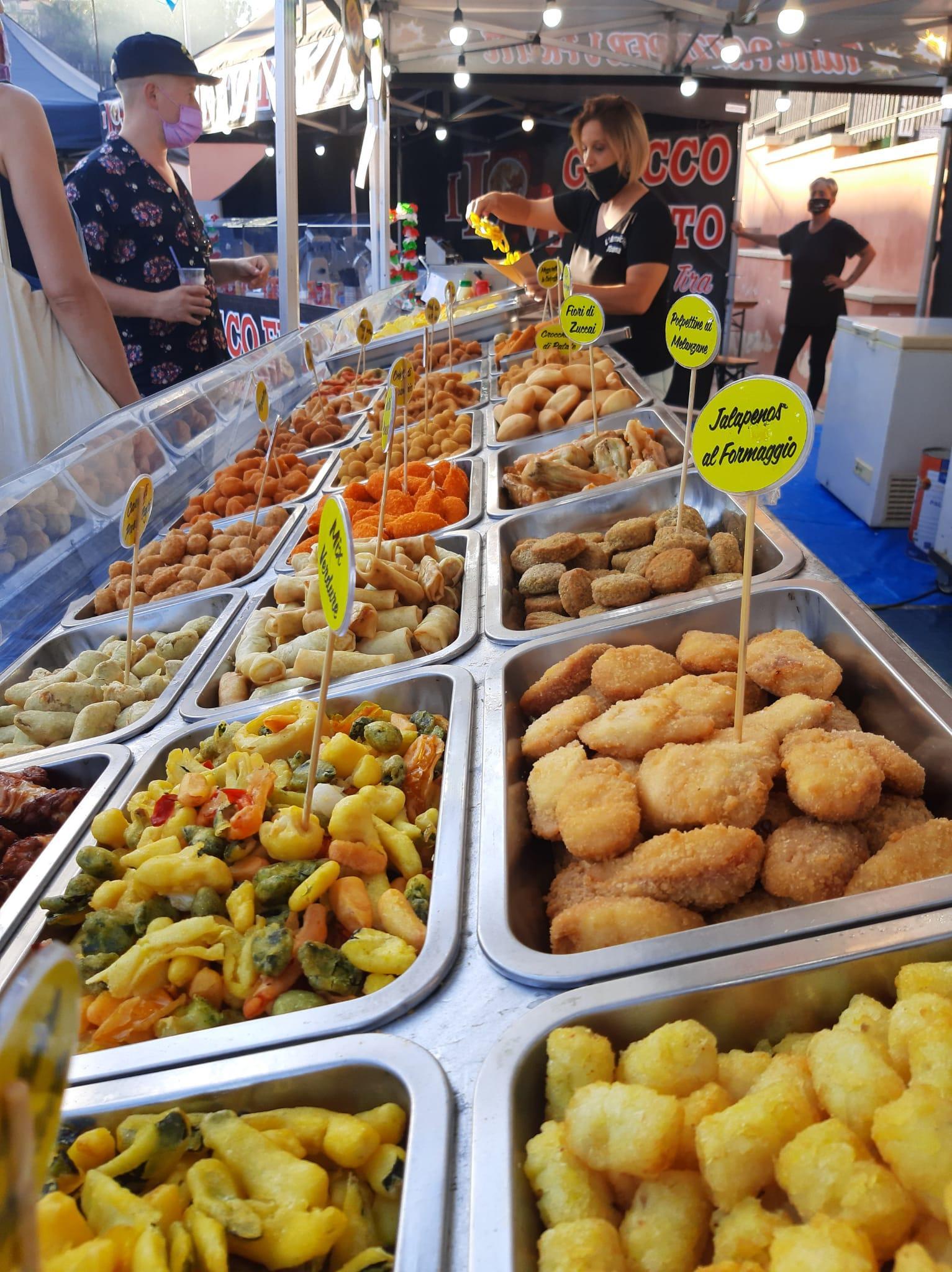 Ad Arzachena è Festa del gusto: inno al cibo di strada di tutto il mondo 