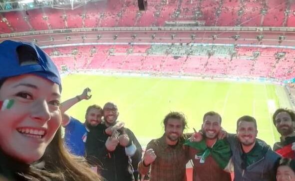I tifosi apuani a Wembley e i rituali per la vittoria