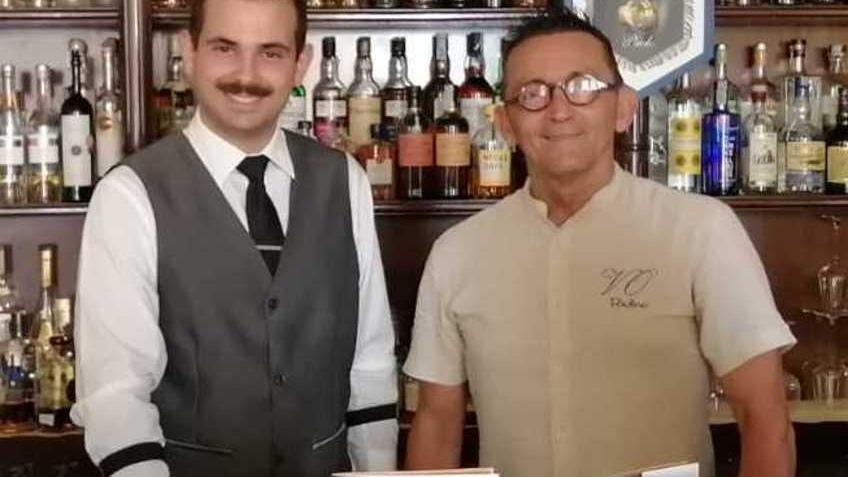 L’Elba fa il giro del mondo con la carta dei cocktail dei barman di villa Ottone