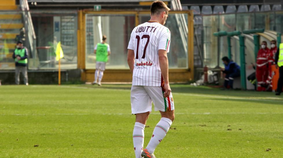 La Regia accelera sul mercato Ultimatum a cinque giocatori 