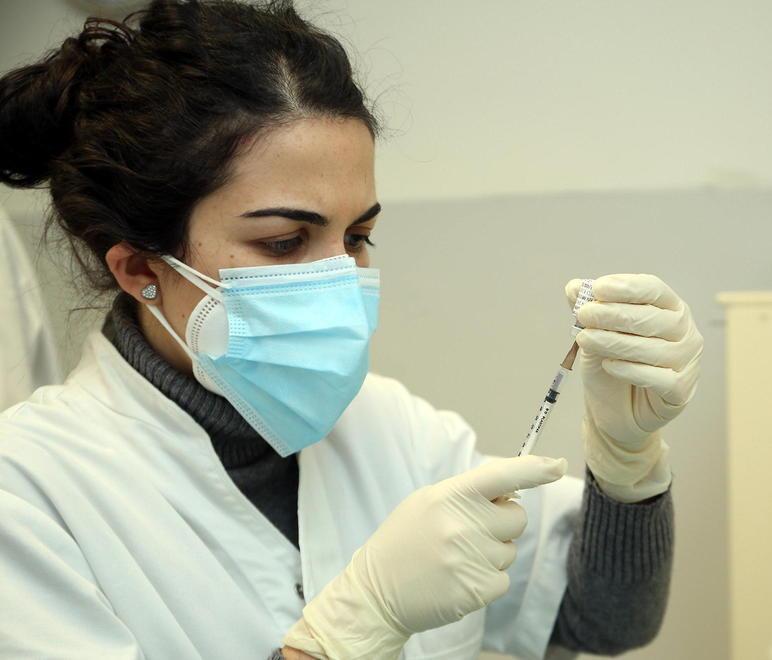 Le Asl di Ferrara ed emiliane contro il ricorso degli operatori no-vax