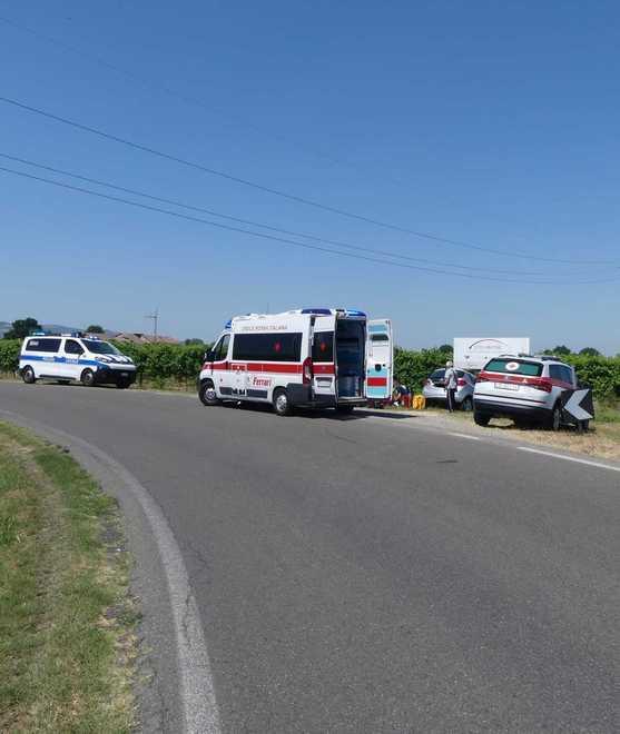 Nel fosso in macchina 90enne all’ospedale