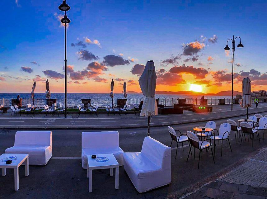 «Uniti per combattere gli incivili» 