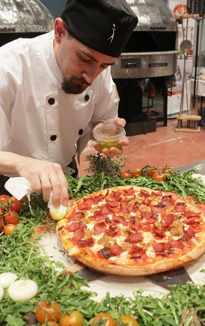 Camerieri, cuochi maître d’hotel pizzaioli, bagnini baristi e lavapiatti