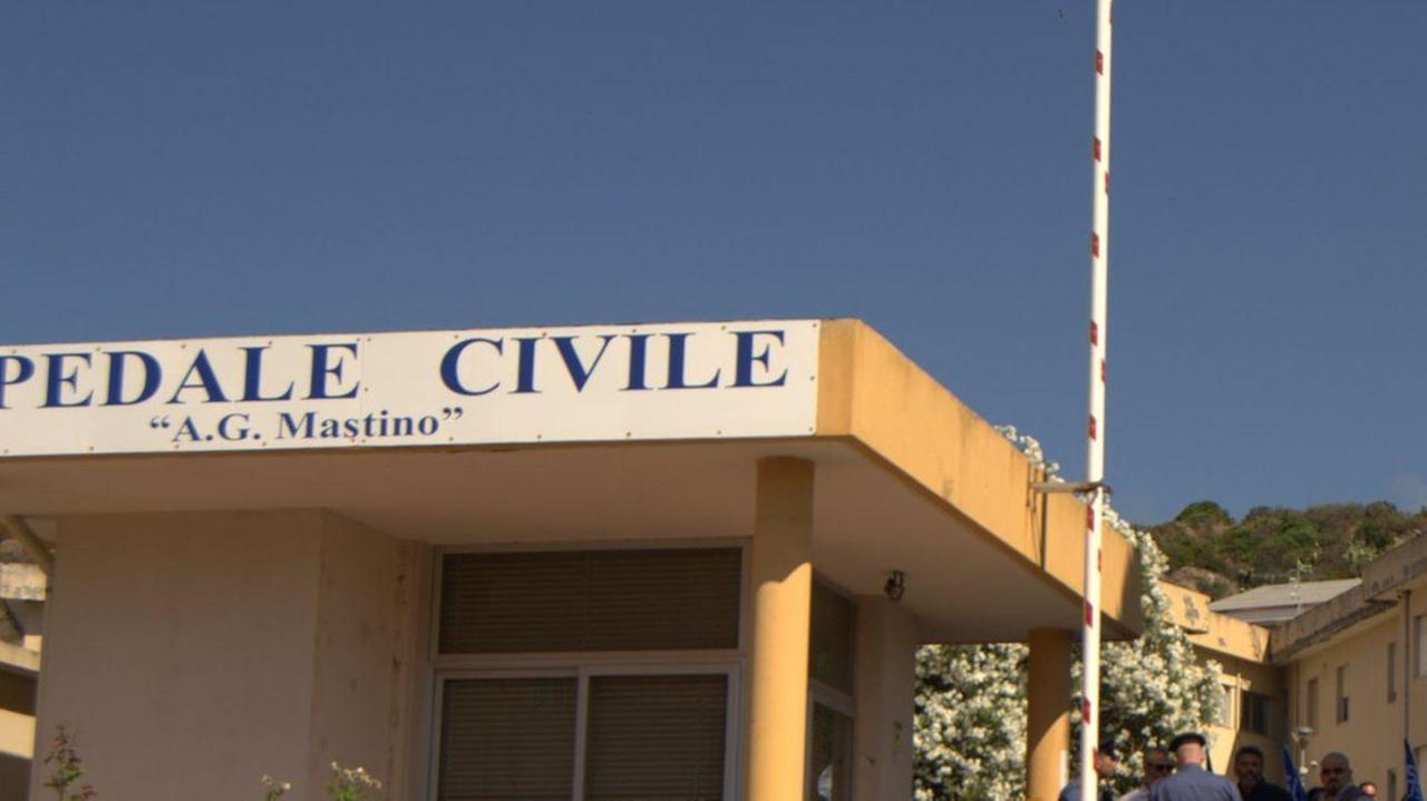 Ospedale, riapre Medicina ma restano tagli e carenze