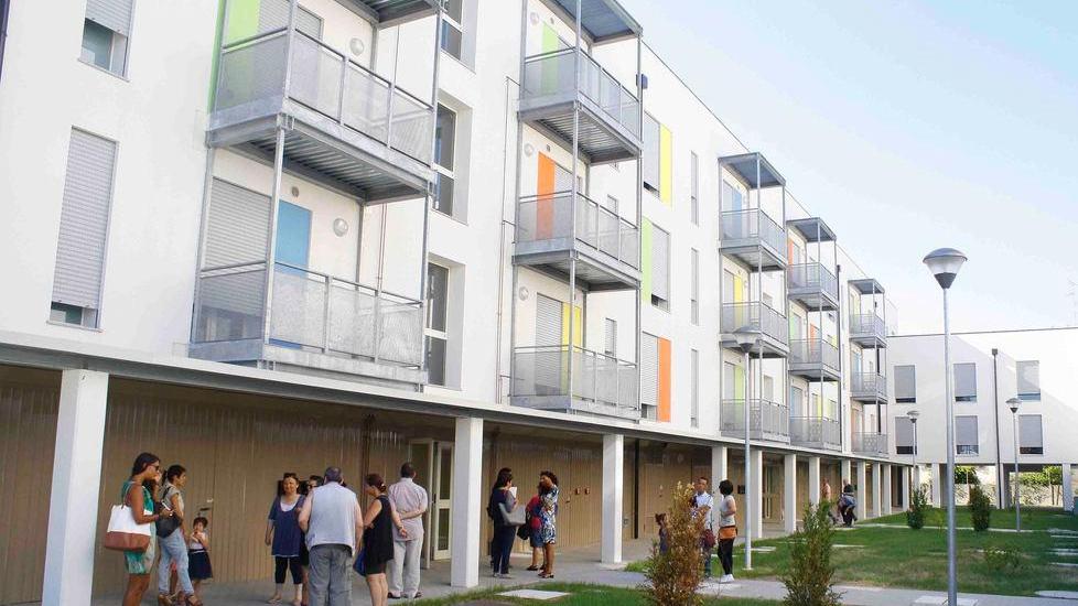 Sindacati e Diocesi: «Sulle case popolari il Comune rifletta»