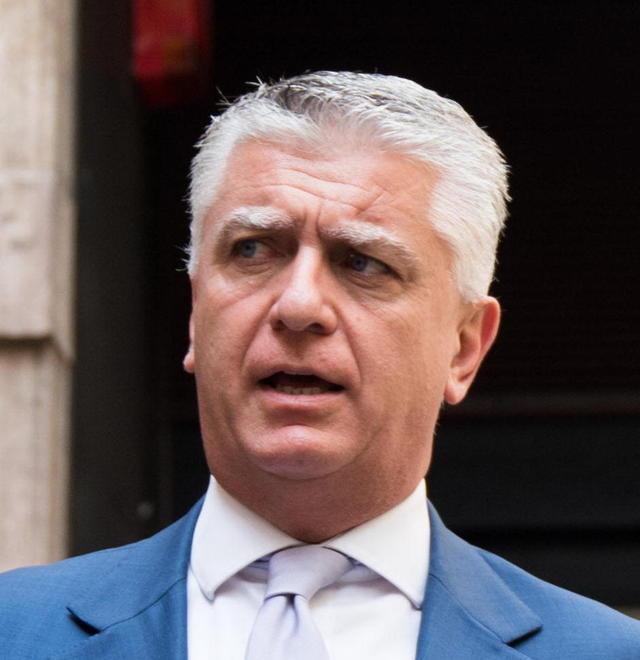 Piazza chiusa o no? Il diktat di Mallegni e le critiche del Pd 