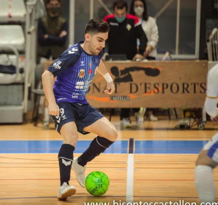 Sergio Quilez Vivar in bianconero È il primo colpo del Città di Massa