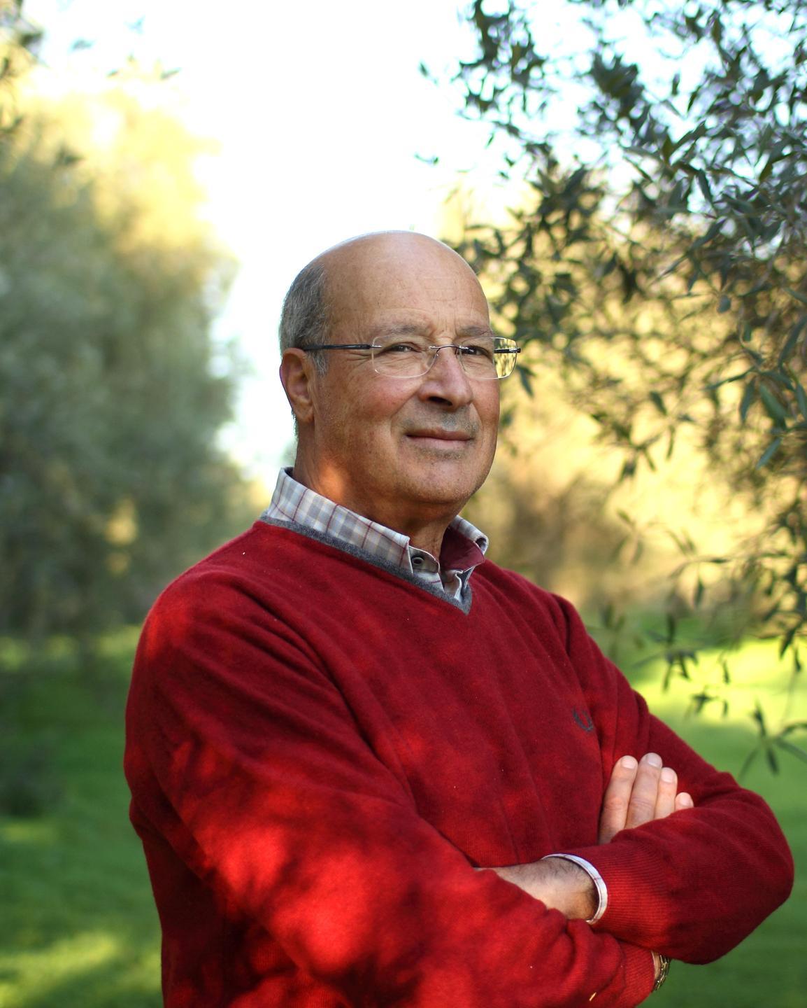 Il sindaco ricorda Giuseppe Fois: «Ha dato lustro alla città»