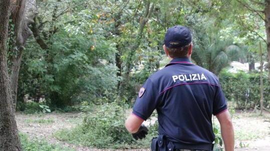 Spaccia coca e hashish in Pineta: arrestato
