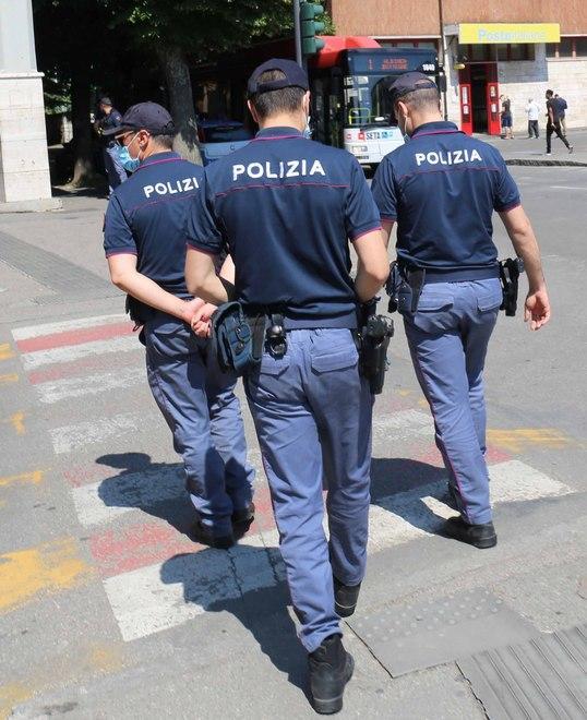 Droga, nei guai per 225 cessioni Era tenuto d’occhio da un anno 