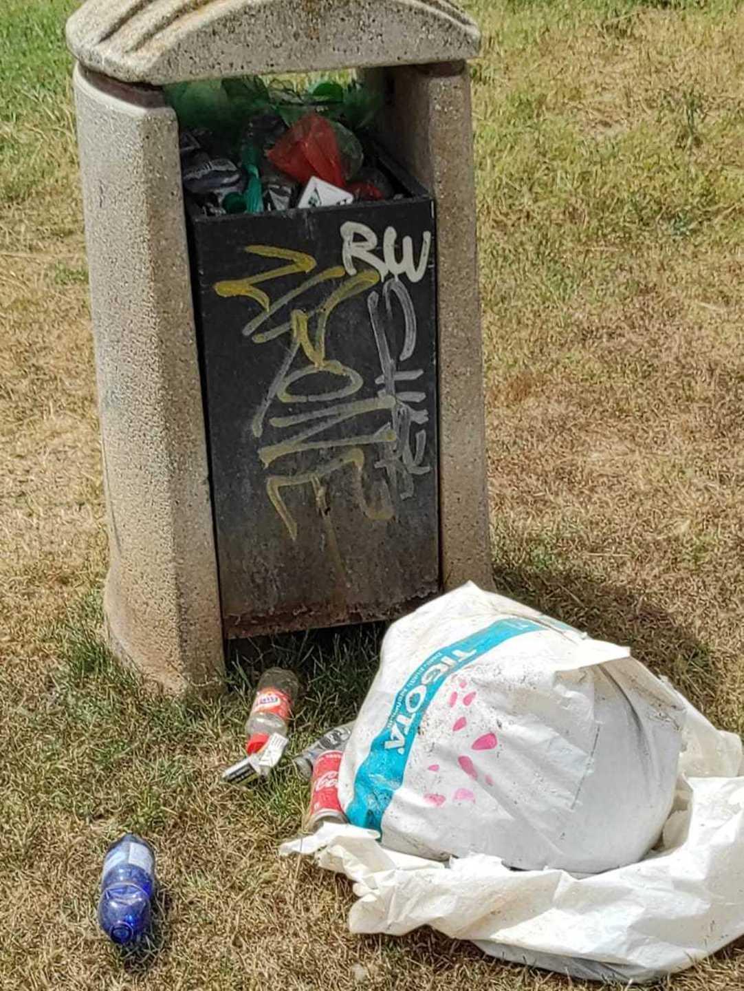 Il decoro perso nel parco pubblico 